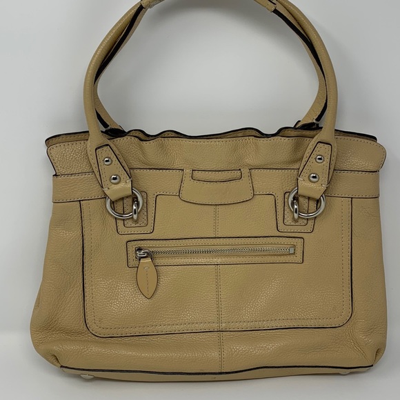 Coach Penelope Satchel (1 of 3) - Picture 3 of 8